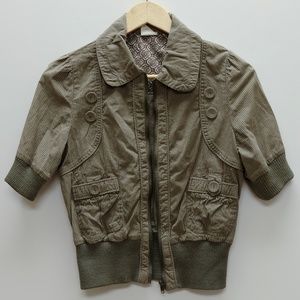 Half Sleeve Zip Jacket with Detail Buttons